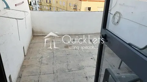 1 bedroom Penthouse to rent in San Gwann