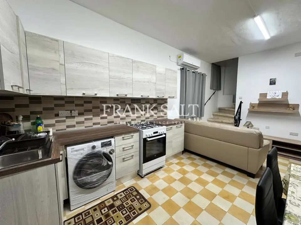Hamrun, Furnished Elevated Maisonette