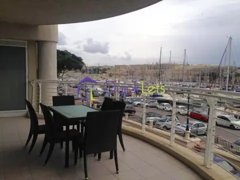 3 bedroom Apartment to rent in Ta' Xbiex