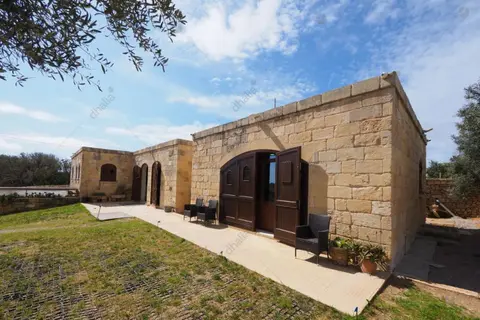 2 Bedroom Farm House For Sale in Dingli