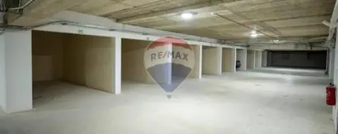Garage (Residential) for sale in Mosta