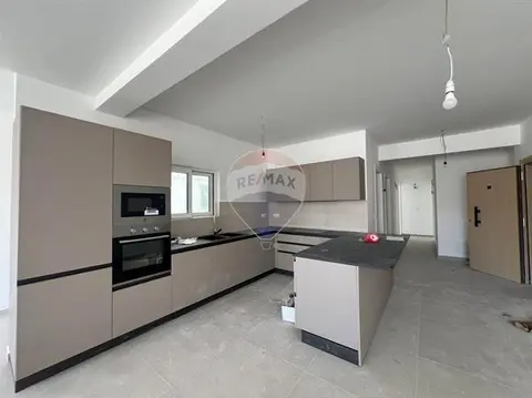 3 bedroom Maisonette to rent in Sliema