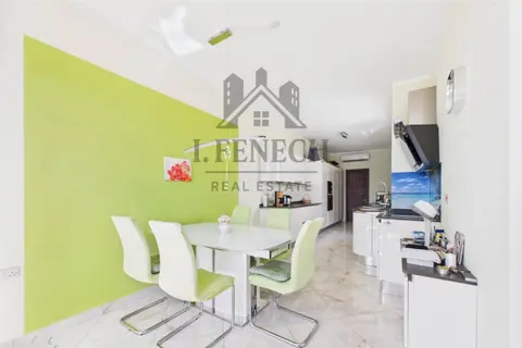 3 Bedroom Penthouse For Sale in Marsascala