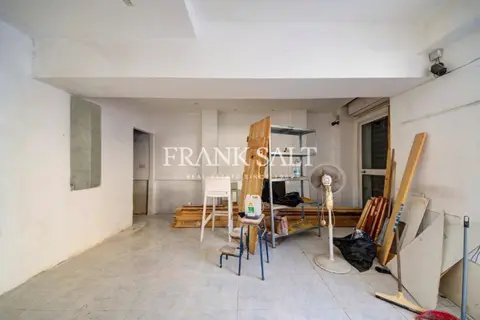 Shop For Sale in Hamrun
