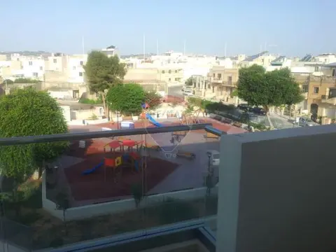 3 bedroom Penthouse to rent in Zebbug