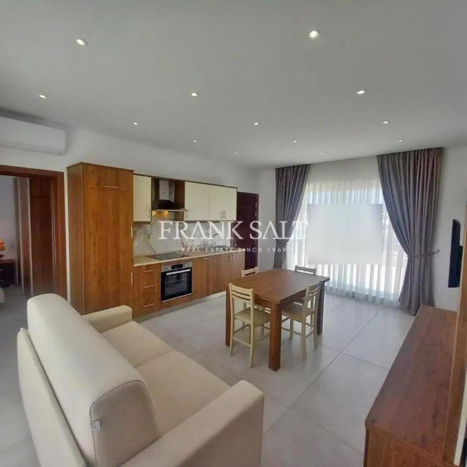 Birkirkara, Furnished Penthouse