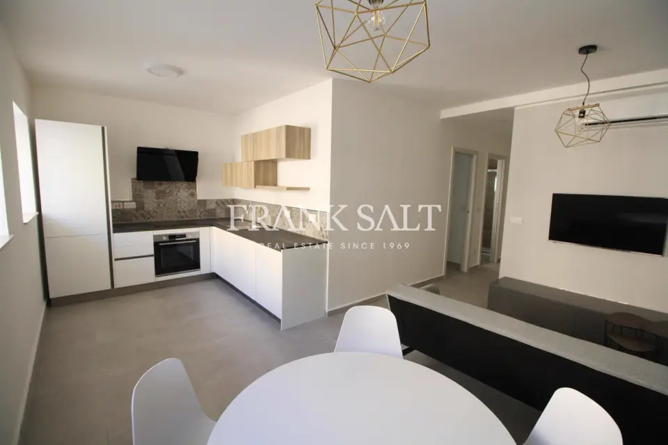 Gzira, Furnished Apartment
