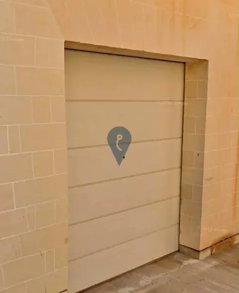 Garage/Parking Space for sale in Naxxar