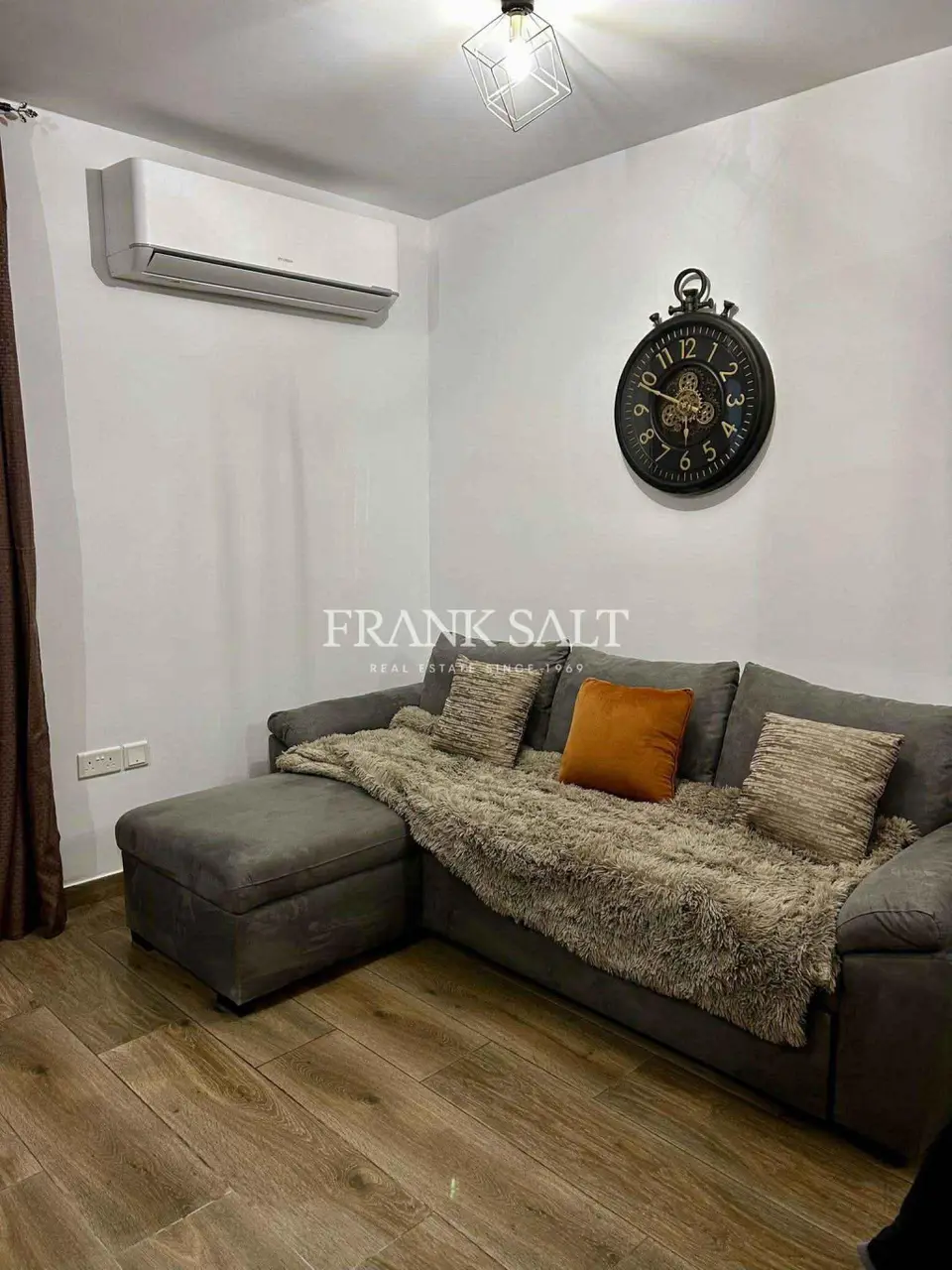 Gzira, Apartment