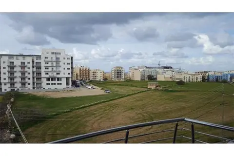 3 bedroom Apartment to rent in Qawra