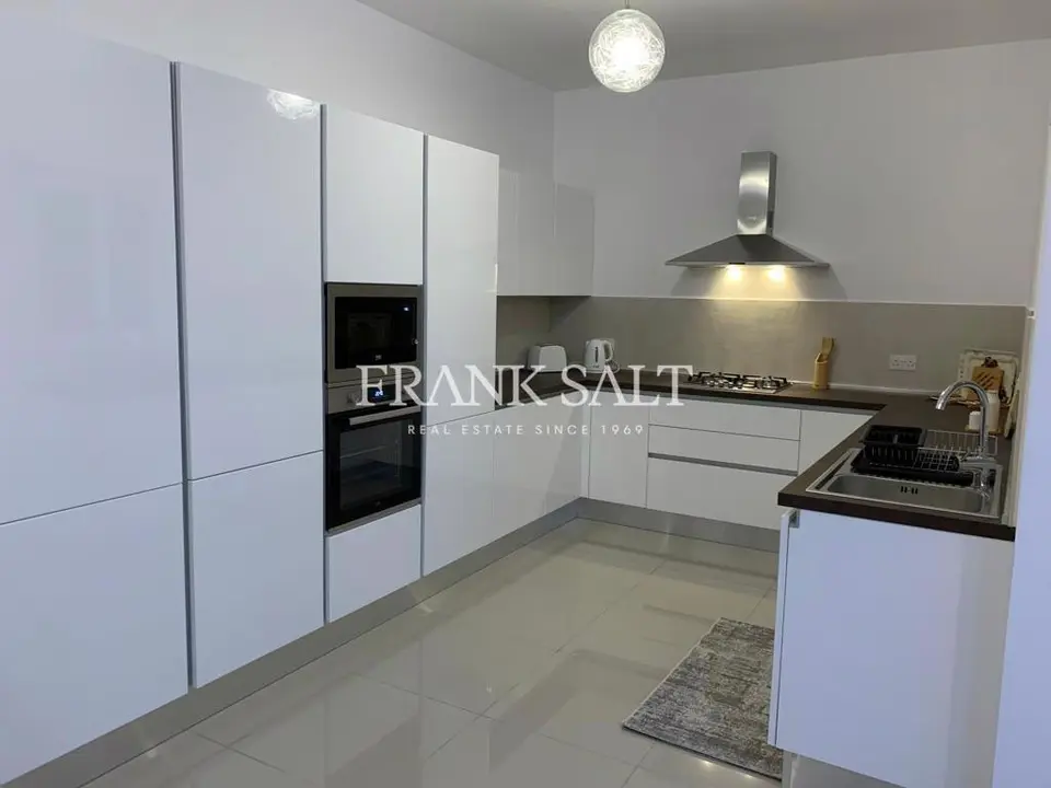Birkirkara, Furnished Penthouse