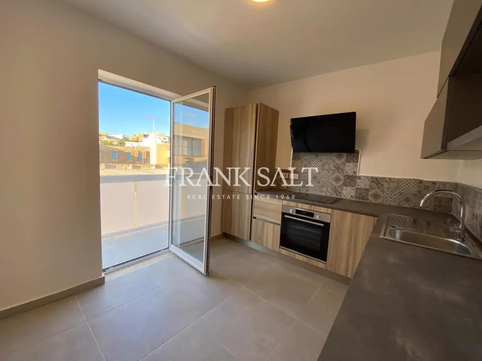 Gzira, Furnished Apartment