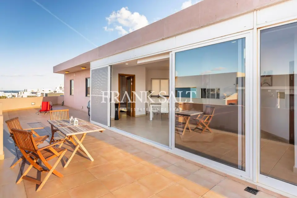 San Gwann, Furnished Penthouse