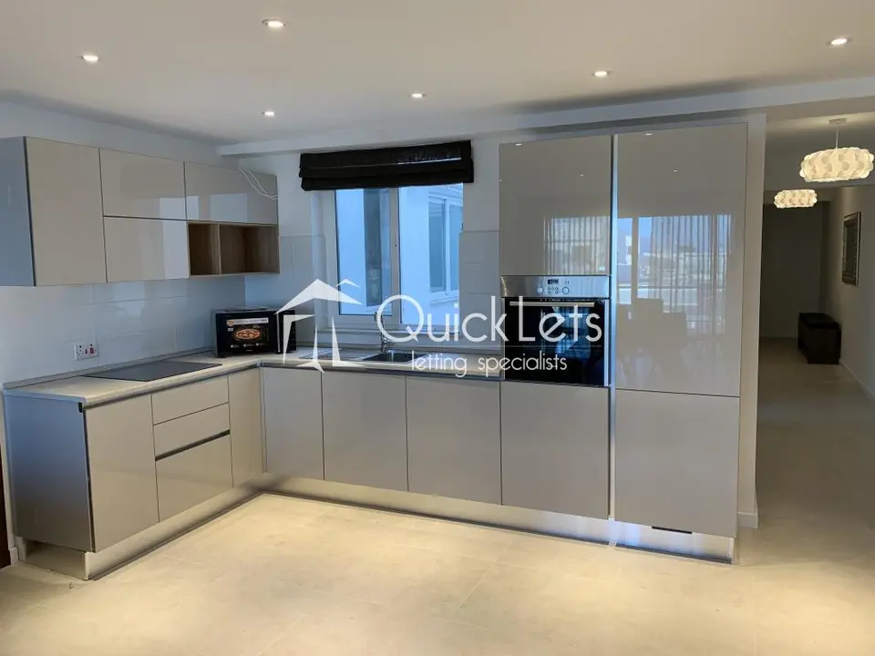 3-Zimmer-Wohnung zur Miete in Swieqi