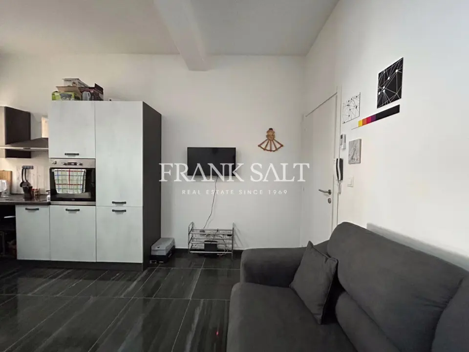Gzira, Apartment