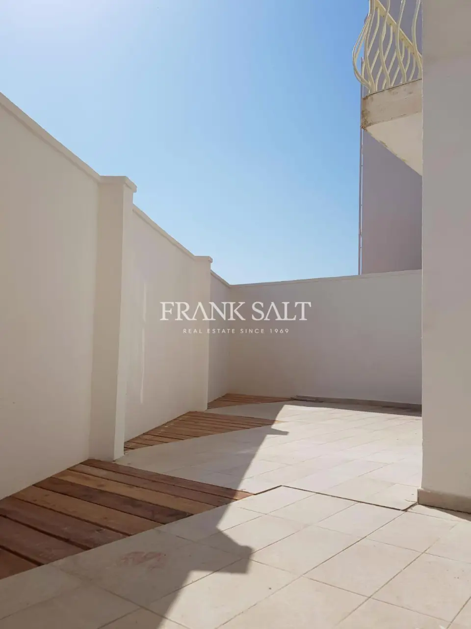 San Pawl tat-Targa, Furnished Elevated Maisonette