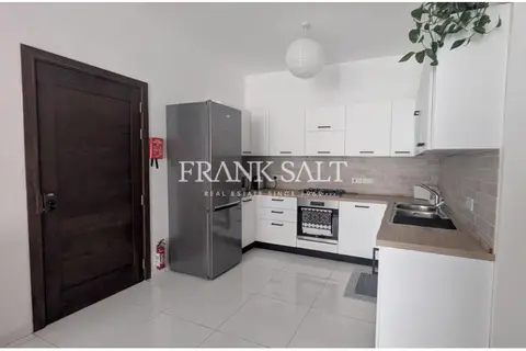 2 Bedroom Apartment To Rent in Fgura
