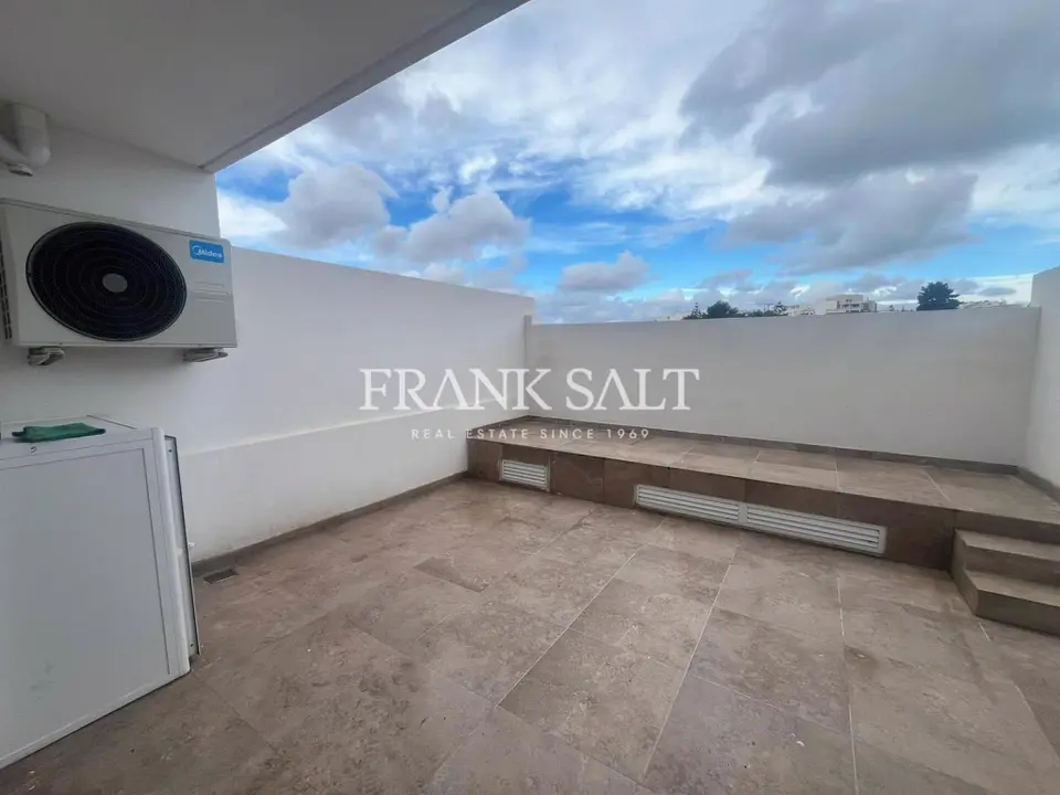 Mosta, Furnished Maisonette