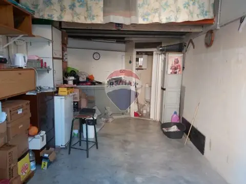 Garage (Residential) for sale in Fgura