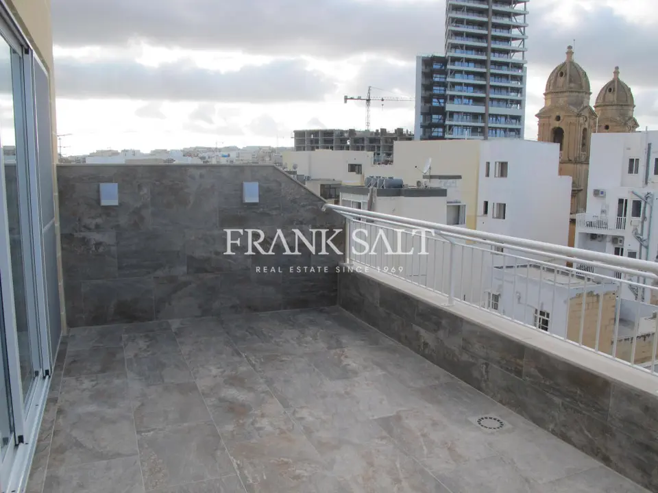 Gzira, Furnished Penthouse