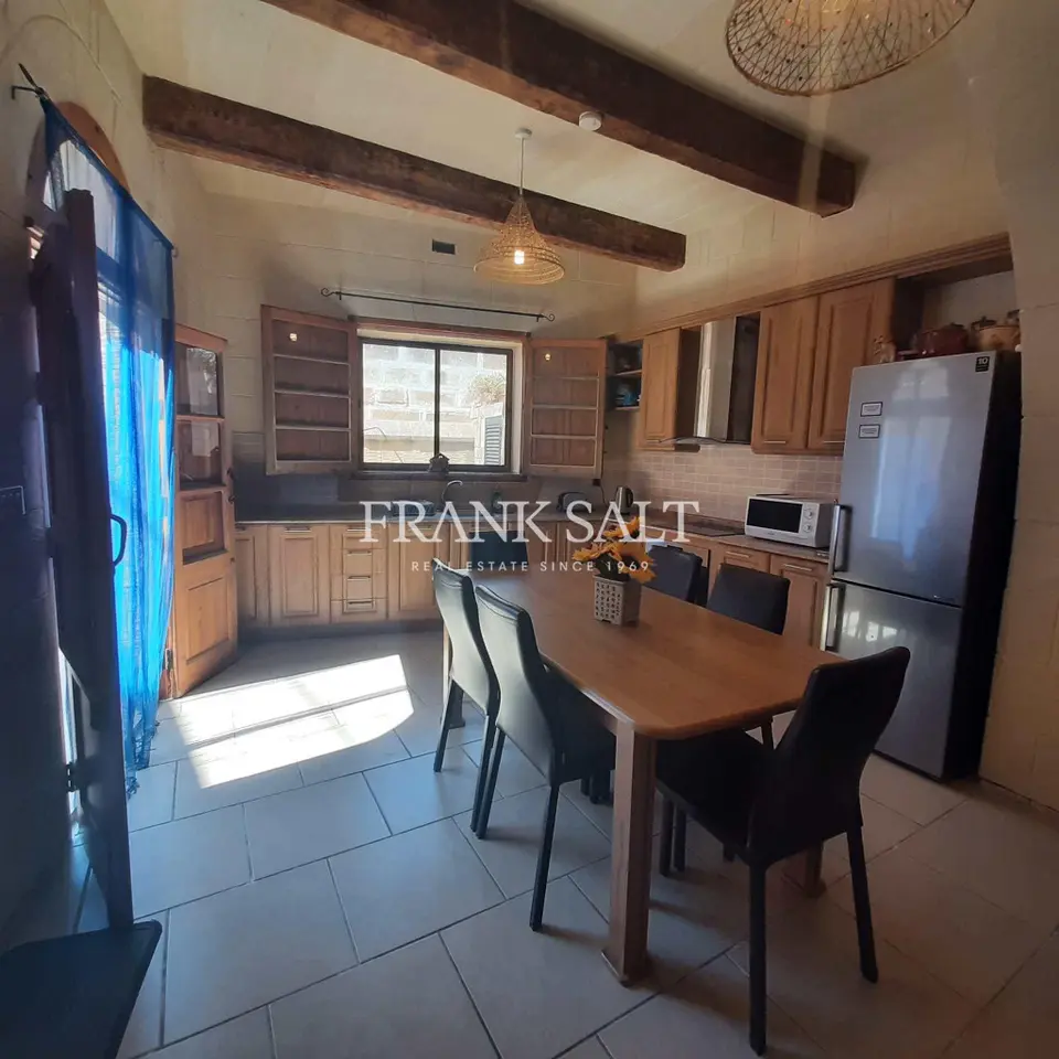 Qala, Furnished Farmhouse