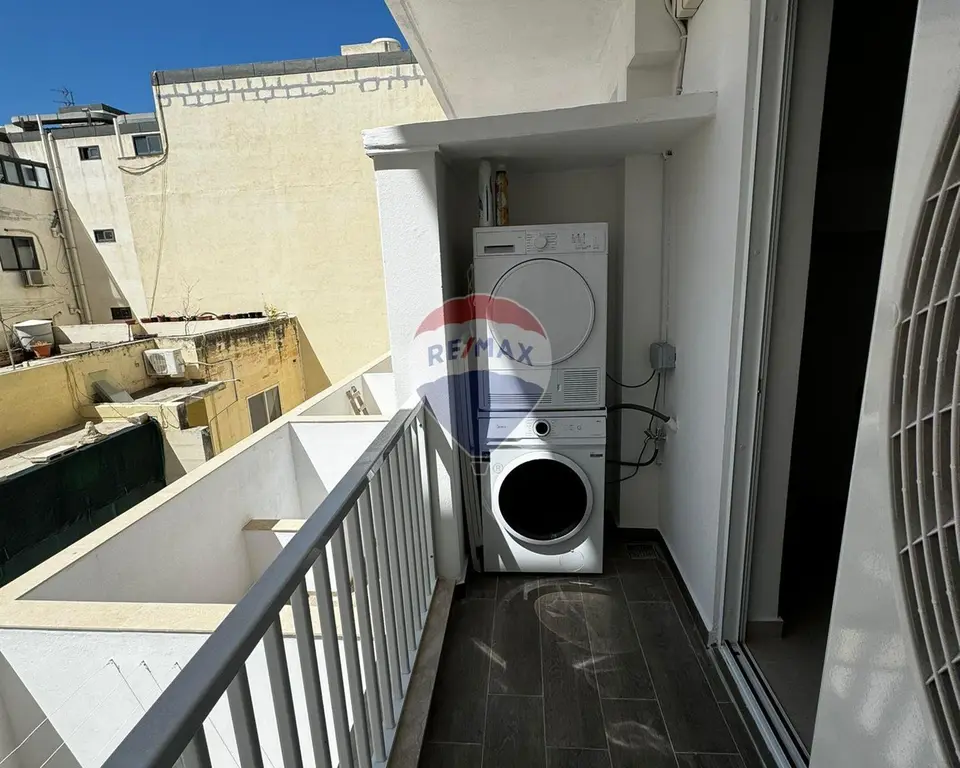 2 bedroom Apartment to rent in Gzira