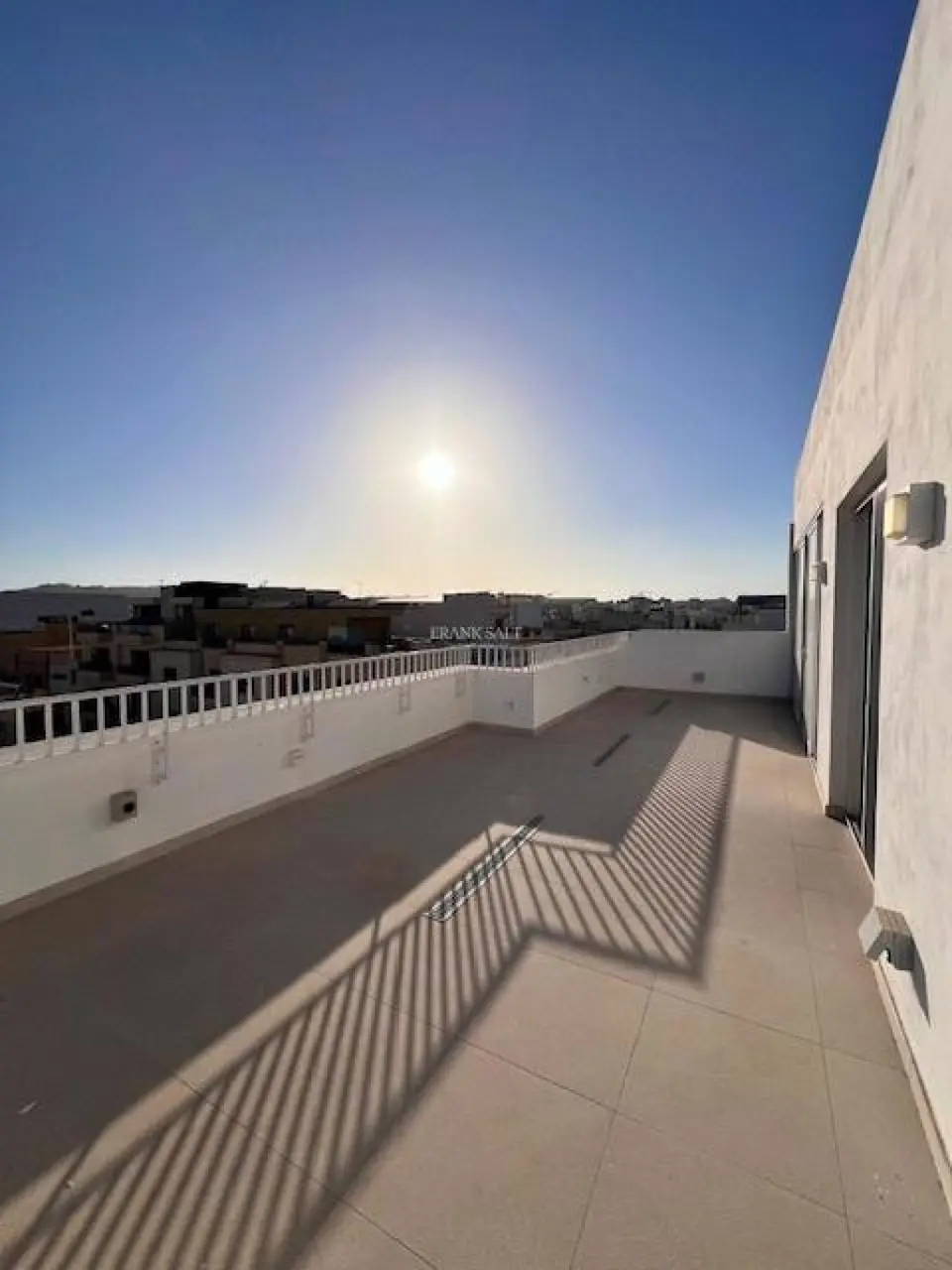 Mosta, Furnished Penthouse