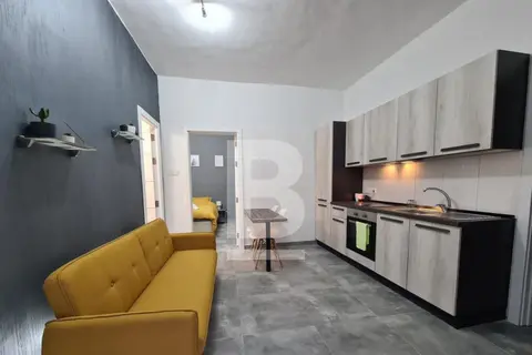 5 Bedroom Maisonette For Sale in Hamrun