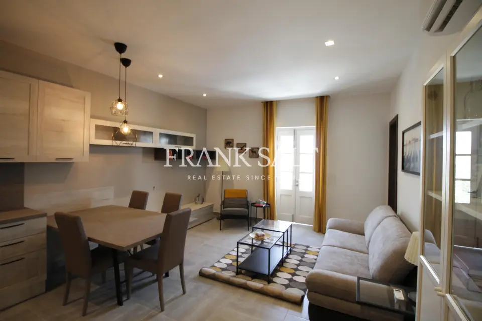 Gzira, Furnished Apartment