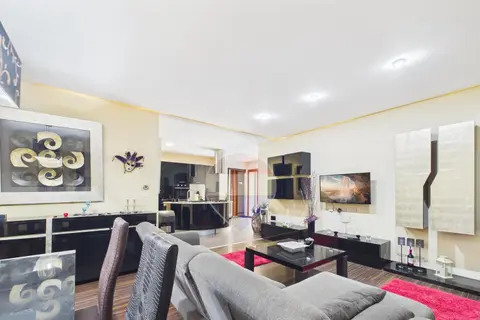 1 Bedroom Maisonette For Sale in Gharghur