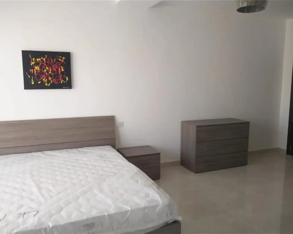 2 bedroom Penthouse to rent in Swieqi