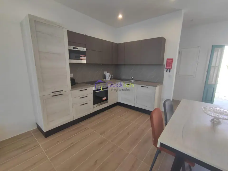 1 bedroom Townhouse to rent in Santa Venera