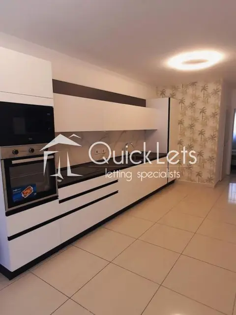 2 bedroom Apartment to rent in Ta' Xbiex