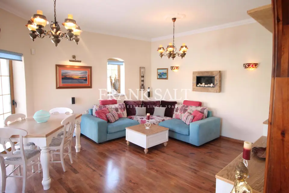 Swieqi, Furnished Terraced House