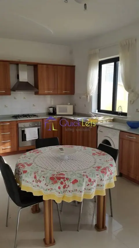 2 bedroom Penthouse to rent in Birkirkara