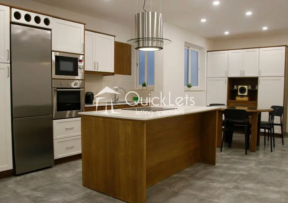Room to rent in St. Julians