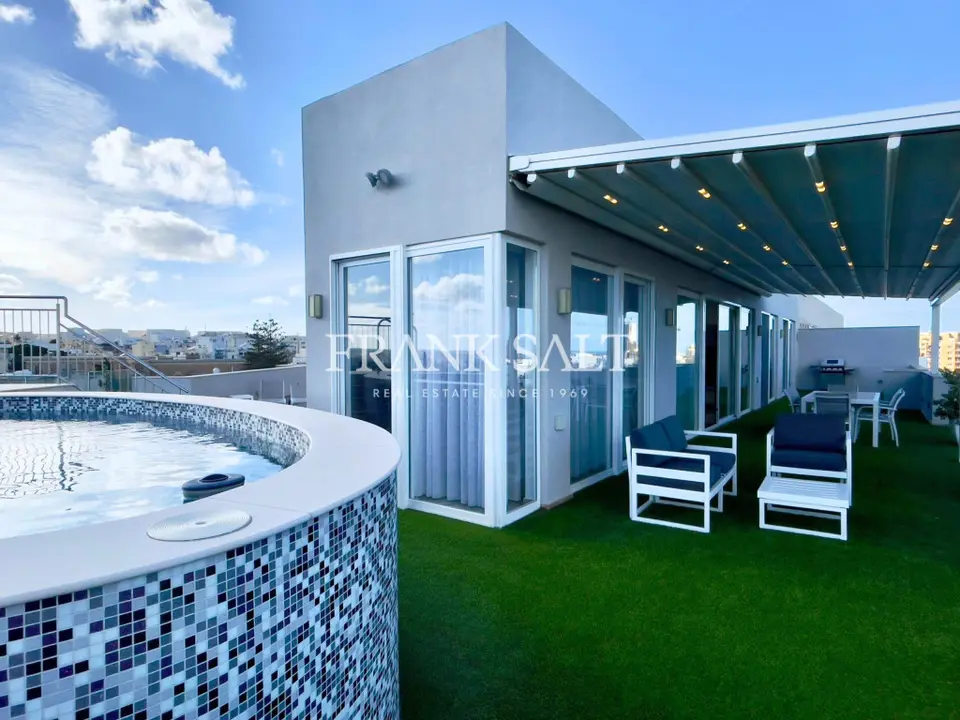 St Julians, Furnished Penthouse