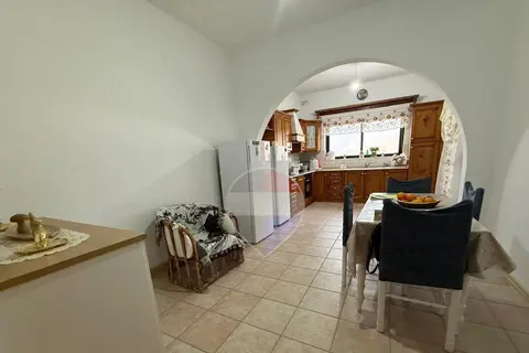 3 Bedroom Apartment For Sale in Mosta
