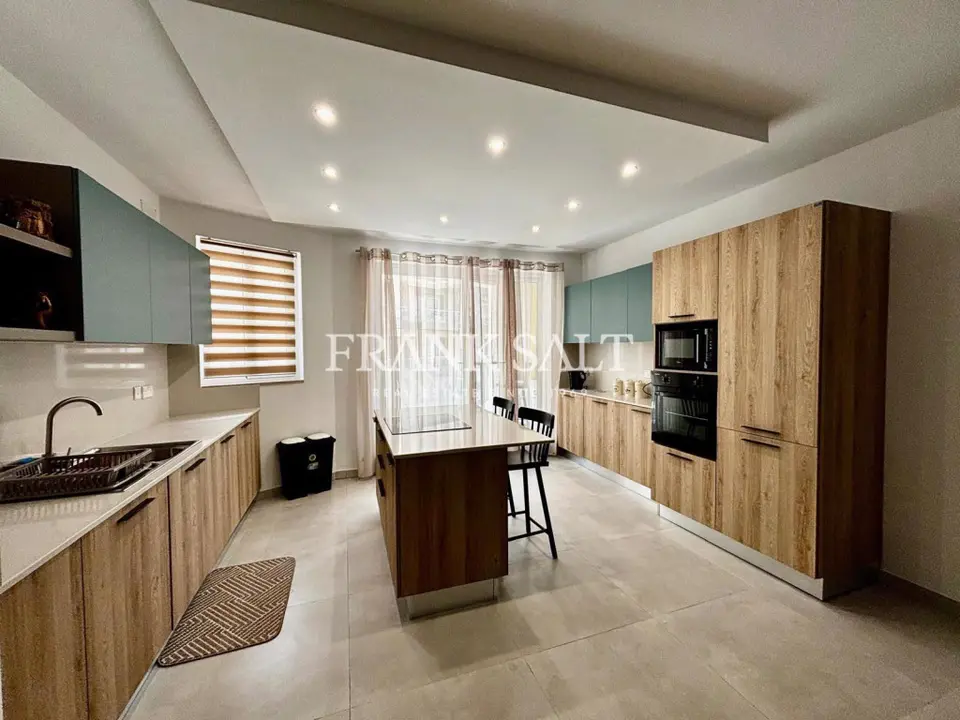 Naxxar, Furnished Maisonette