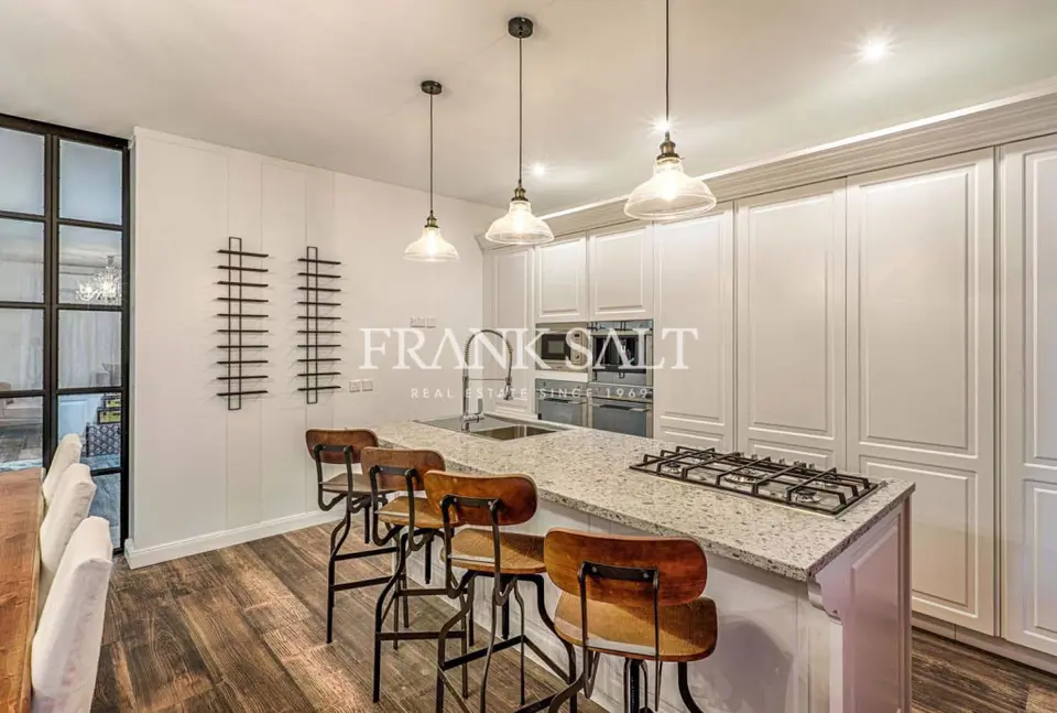 Swieqi, Furnished Apartment