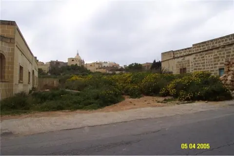 Plot for sale in Gozo - Nadur