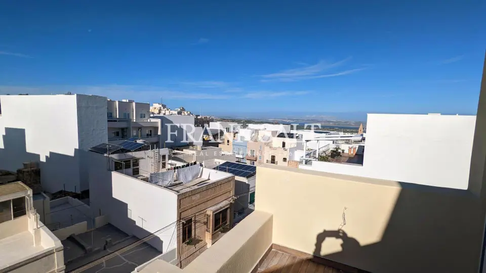 Mellieha, Furnished Penthouse