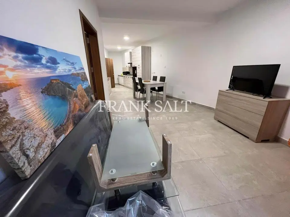 Msida, Furnished Maisonette