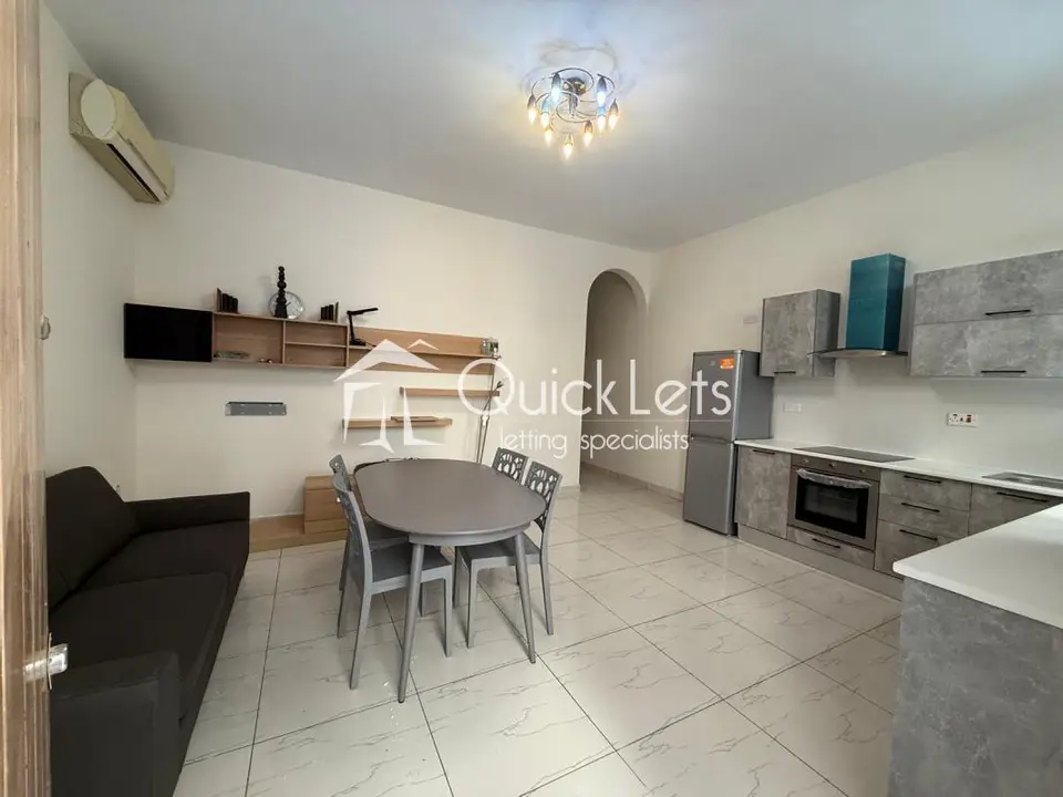 2 bedroom Maisonette to rent in Sliema