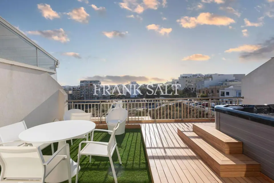 St Julians, Furnished Penthouse