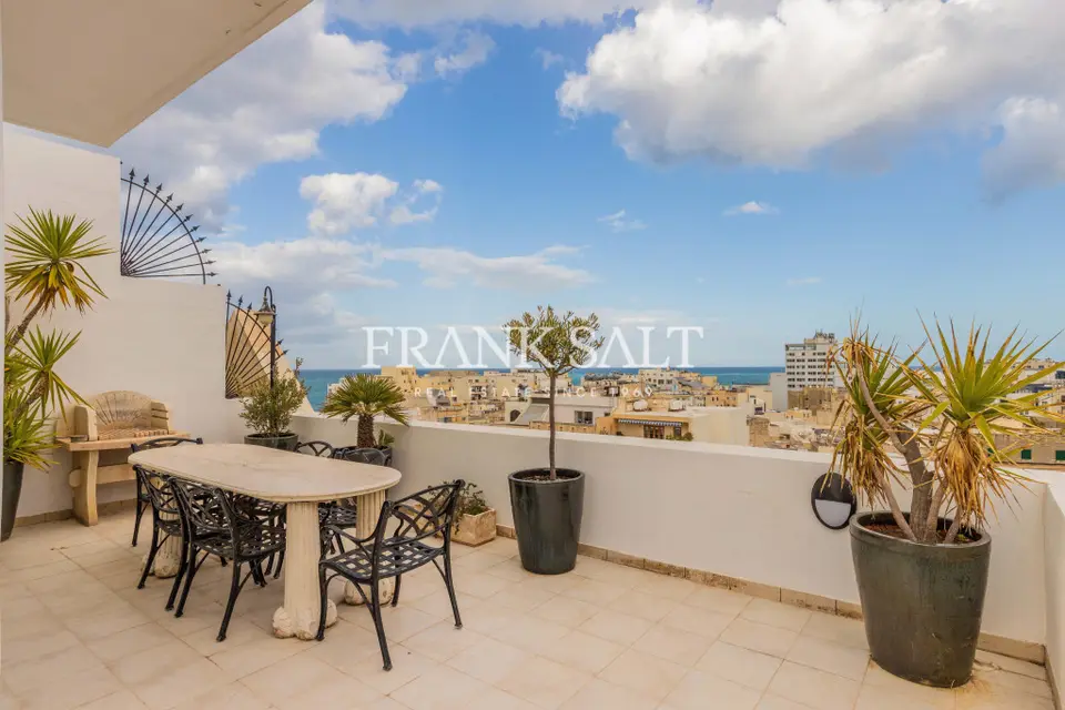 Sliema, Penthouse