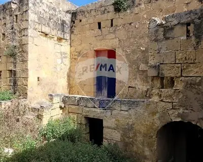 Farmhouse for sale in Gozo - Kercem
