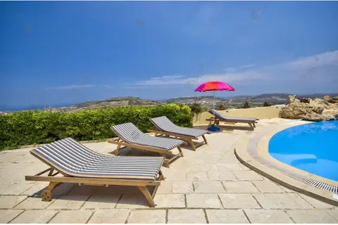 3 Bedroom House of Character For Sale in Santa Lucia