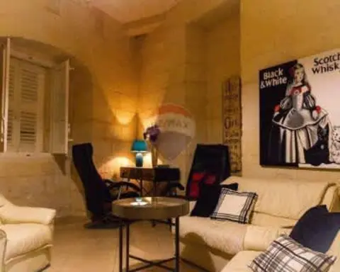 2 bedroom Townhouse to rent in Sliema
