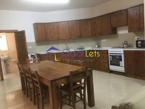 4 bedroom Apartment to rent in Msida